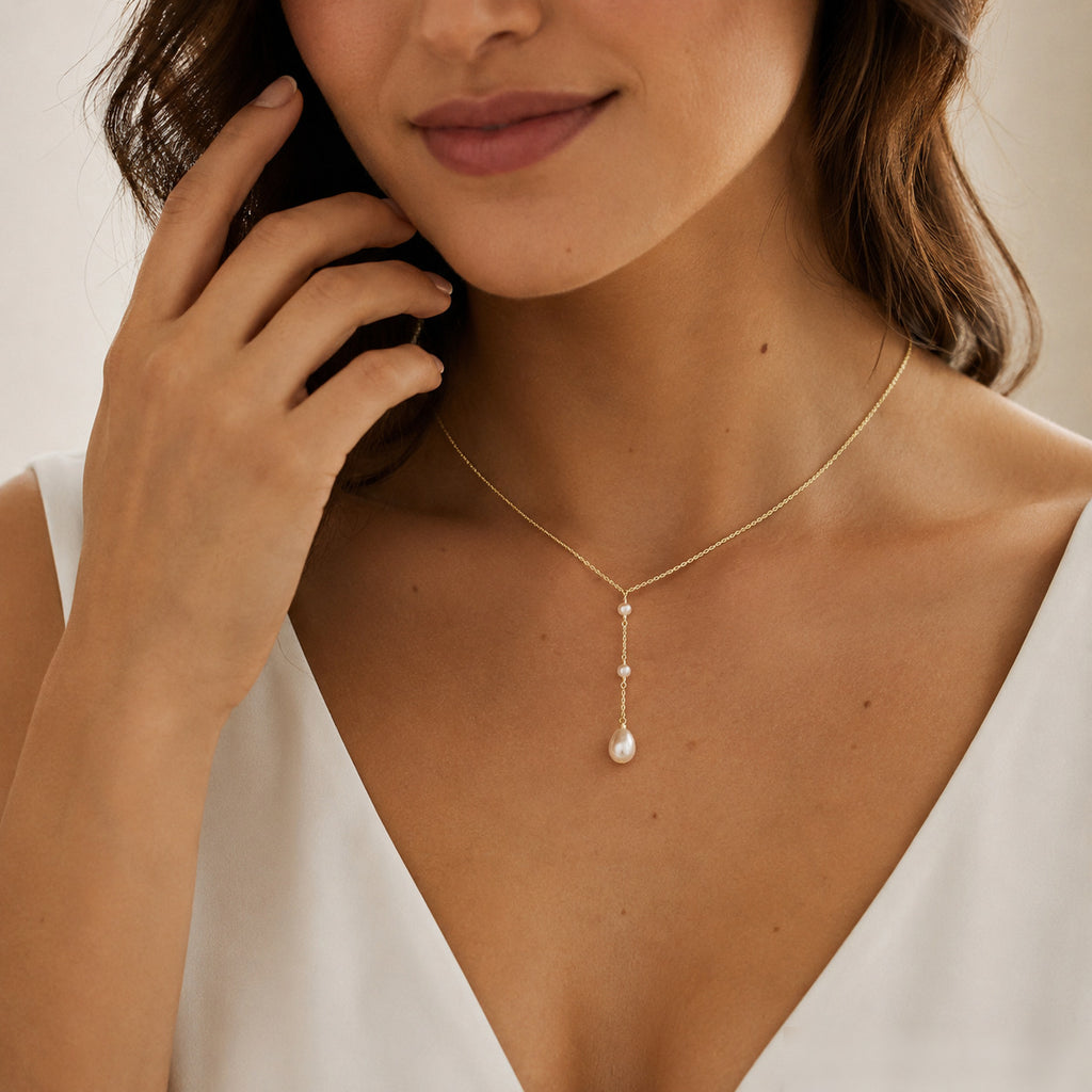 Women's Faux Pearl Pendant Necklace Electroplated Copper Geometric Pendant Chain Necklace