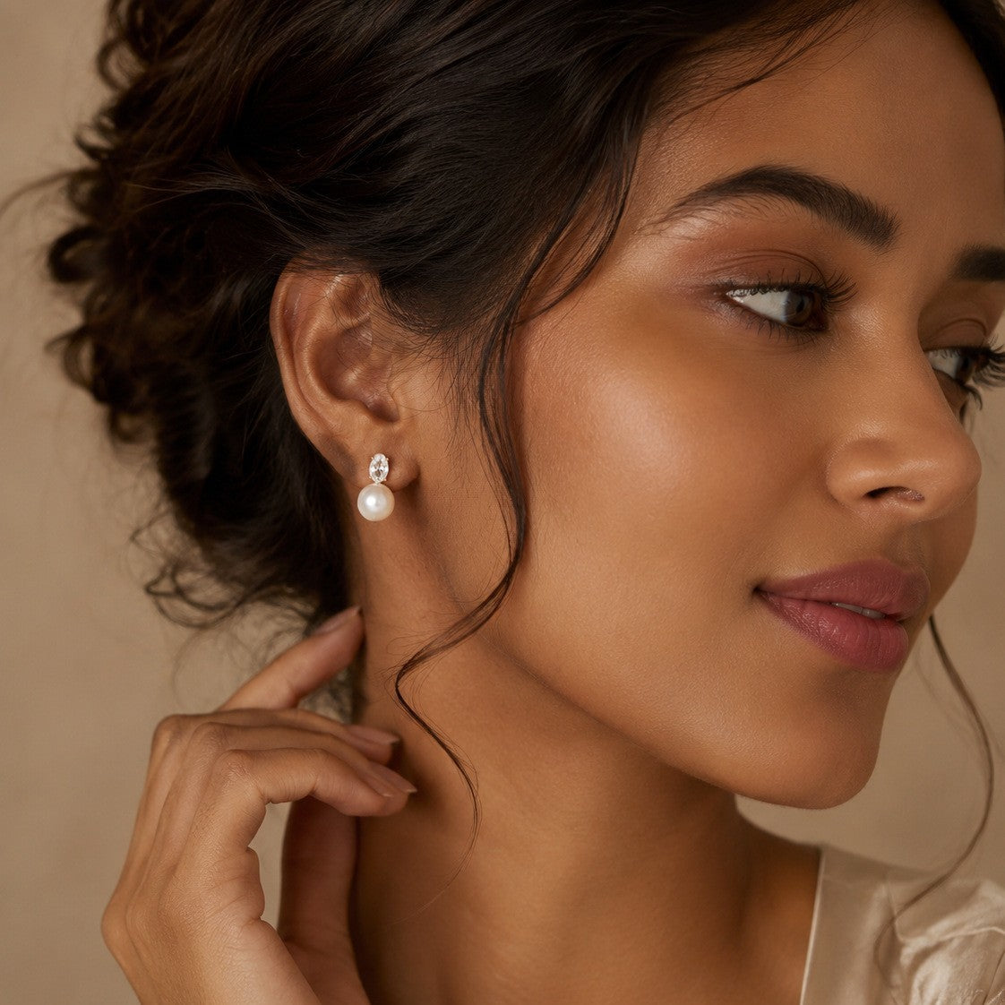 Women's Geometric Faux Pearl Stud Earrings Electroplated Copper Vintage Style Earrings